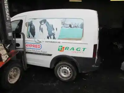 Veículo de Sucata opel combo familiar do ano 2004 alimentado y17dtl