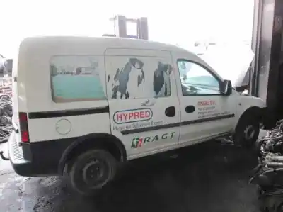 Veículo de Sucata opel combo familiar do ano 2004 alimentado y17dtl