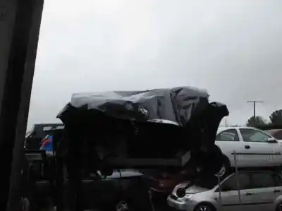 Здавання транспортного засобу bmw serie 3 berlina (e90) 320d року 2008 потужний 