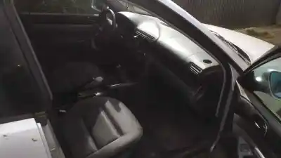 Veículo de Sucata audi a4 berlina (b5) 1.8 do ano 1999 alimentado apt