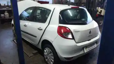 Veículo de Sucata renault clio iii dynamique do ano 2009 alimentado k9k t7