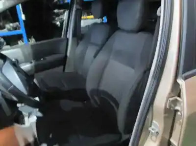 Scrapping Vehicle renault modus luxe privilege of the year 2004 powered k9k j7