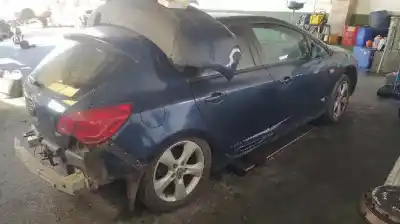 Sloopvoertuig opel astra j lim. cosmo van het jaar 2012 aangedreven a17dtr