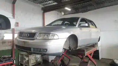 Sloopvoertuig audi a4 berlina (b5) 1.9 tdi van het jaar 2000 aangedreven ajm