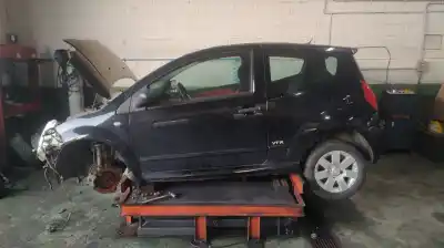 Scrapping Vehicle CITROEN C2 VTR of the year 2004 powered KFV