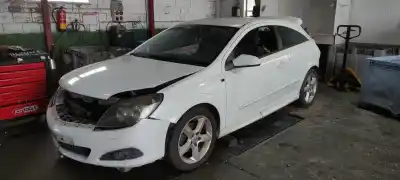 Vehículo de desguace OPEL ASTRA GTC 1.7 16V CDTI del año 2006 con motor Z17DTH