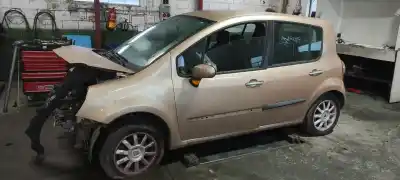 Sloopvoertuig RENAULT MODUS / GRAND MODUS (F/JP0_) 1.5 dCi (FP0D JP0D) van het jaar 2004 aangedreven K9K750