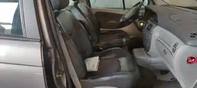Scrapping Vehicle renault scenic (ja..) 1.9 dci authentique of the year 2003 powered f9q k7