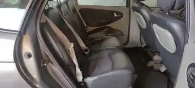 Scrapping Vehicle renault scenic (ja..) 1.9 dci authentique of the year 2003 powered f9q k7