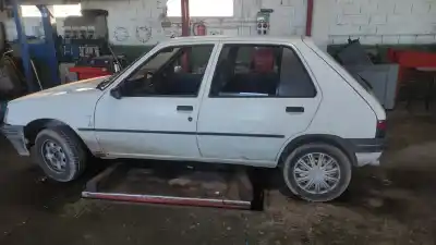 Verschrottungsfahrzeug PEUGEOT                                            205 BERLINA                                                                                                                                                                                                                                                1.1 Mito                                                                                                                                                                                                                                                   des Jahres 1994 angetrieben HDZ