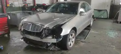 Hurda Aracı mercedes-benz clase e (w211) e 280 cdi (211.020) yılın 2006 güçlü om642920