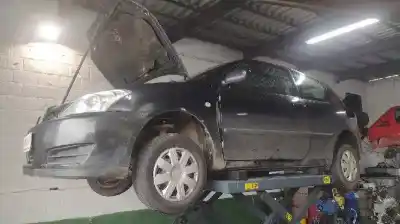 Veículo de Sucata toyota corolla (e12) terra berlina do ano 2005 alimentado 4zzfe