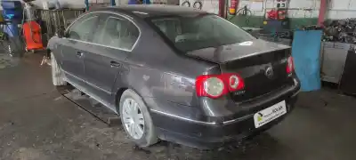 Veículo de Sucata volkswagen passat berlina (3c2) 2.0 tdi do ano 2007 alimentado bkp