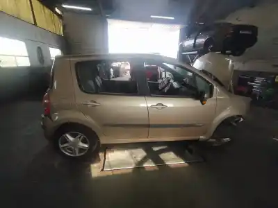 Véhicule à la ferraille renault modus expression de l'année 2005 alimenté k4jg7