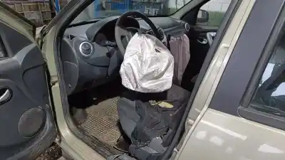 Veículo de Sucata DACIA SANDERO Ambiance do ano 2008 alimentado K7JA7