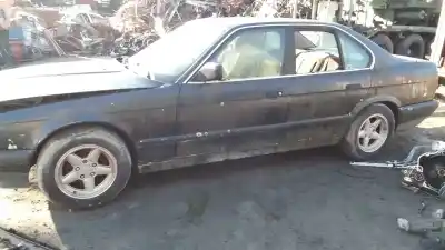 Veículo de Sucata bmw 5 (e34) 520 i do ano 0 alimentado 20 6k a