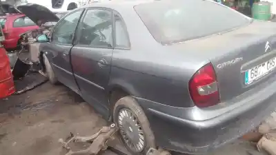 Veículo de Sucata CITROEN C5 BERLINA 2.2 HDi Vivace do ano 2003 alimentado 4HX