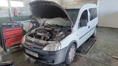 Veículo de Sucata OPEL COMBO Familiar do ano 2005 alimentado 