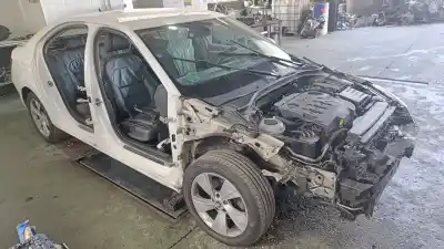 Здавання транспортного засобу skoda superb (3v3) 2.0 tdi року 2016 потужний crl