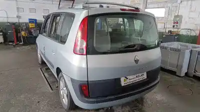 Scrapping Vehicle renault espace iv (jk0) authentique of the year 2003 powered f9q a8