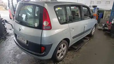 Scrapping Vehicle renault espace iv (jk0) authentique of the year 2003 powered f9q a8