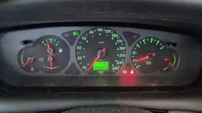 Veículo de Sucata citroen c5 berlina 2.0 hdi sx do ano 2001 alimentado rhz