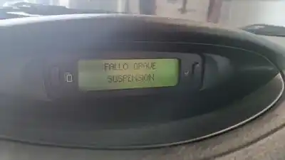 Veículo de Sucata citroen c5 berlina 2.0 hdi sx do ano 2001 alimentado rhz