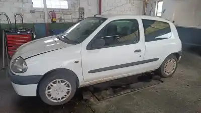 Здавання транспортного засобу renault clio ii fase i (b/cbo) 1.9 d alize року 1999 потужний f8q k630