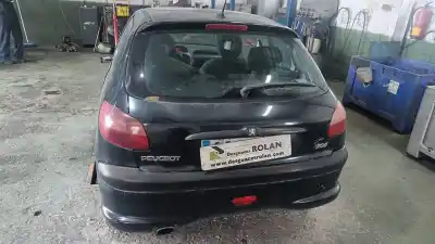 Veículo de Sucata peugeot 206 berlina xs do ano 2001 alimentado rhy