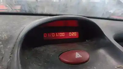 Veículo de Sucata peugeot 206 berlina xr do ano 2002 alimentado kfw