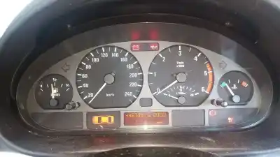 Veículo de Sucata bmw serie 3 berlina (e46) 320d do ano 2004 alimentado 204d1