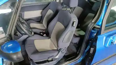 Veicolo di demolizione peugeot 1007 (km_) 1.4 hdi dell'anno 2005 alimentato 8hz