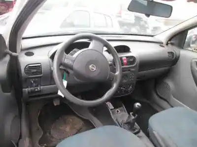 Veicolo di demolizione opel corsa c comfort dell'anno 2001 alimentato y17dtl