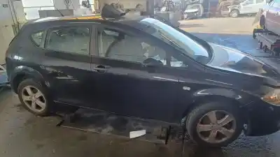 Veicolo di demolizione seat leon (1p1) 1.9 tdi dell'anno 2008 alimentato bxe