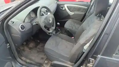 Veículo de Sucata dacia sandero berlina 1.5 dci do ano 2011 alimentado k9k e8