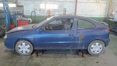 Vehículo de desguace RENAULT MEGANE I COUPE FASE 2 (DA..)  del año 2002 con motor F9Q K7