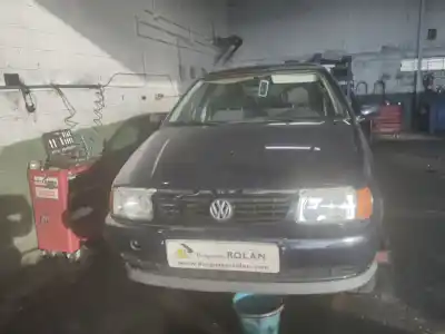 Veículo de Sucata volkswagen polo iii (6n1) 64 1.9 d do ano 1998 alimentado aef