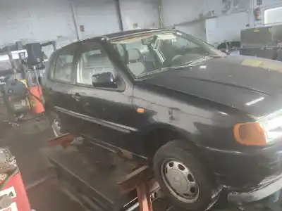 Veículo de Sucata volkswagen polo iii (6n1) 64 1.9 d do ano 1998 alimentado aef