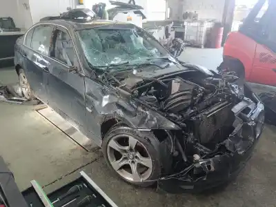Veicolo di demolizione bmw 3 (e90) 320 d dell'anno 2010 alimentato n47d20c