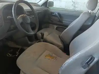 Veículo de Sucata volkswagen polo iii (6n1) 64 1.9 d do ano 1998 alimentado aef