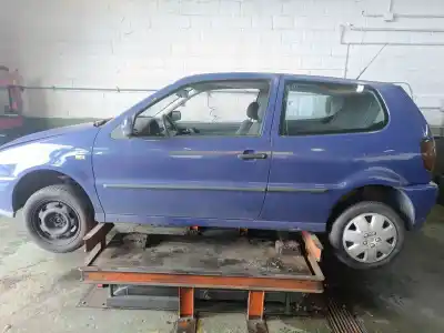 Sloopvoertuig VOLKSWAGEN POLO III (6N1) 60 1.4 van het jaar 1999 aangedreven AEX,AKV,APQ