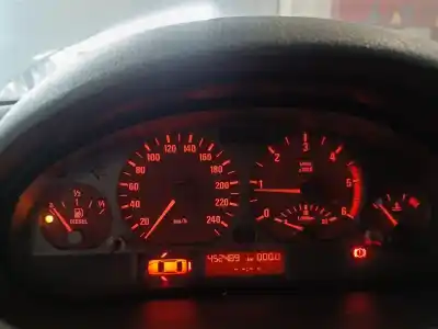 Veículo de Sucata bmw 3 (e46) 320 d do ano 2001 alimentado 204d1