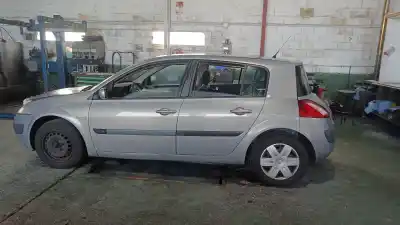 Vehículo de desguace RENAULT MEGANE II (BM0/1_, CM0/1_)  del año 2003 con motor K4J D7