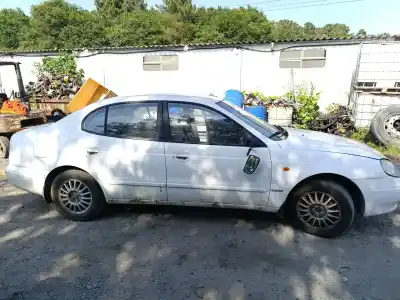 Véhicule à la ferraille DAEWOO LEGANZA (KLAV)  de l'année 1998 alimenté X 20 SED