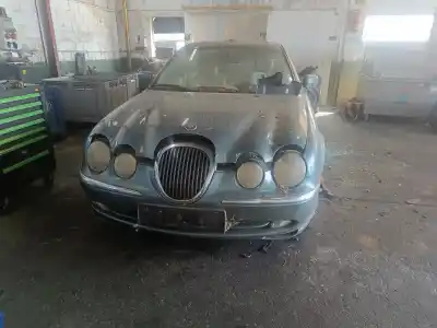 Véhicule à la ferraille JAGUAR S-TYPE II (X200)  de l'année 1999 alimenté FB(AJV6),FG(AJV6)