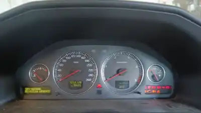 Hurda Aracı VOLVO S60 I (384)  Yılın 1999 güçlü D 5244 T2