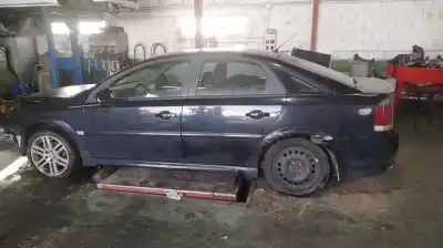 Veicolo di demolizione opel vectra c (z02) 1.9 cdti (f69) dell'anno 2004 alimentato z19dth