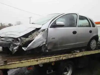 Veicolo di demolizione opel corsa c cosmo dell'anno 2003 alimentato z12xe