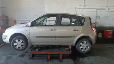Vehicul casat RENAULT SCÉNIC II (JM0/1_) 1.9 DCI (JM14) al anului 2006 alimentat F9QE8 Vehicul casat RENAULT SCÉNIC II (JM0/1_) 1.9 DCI (JM14) al anului 2006 alimentat F9QE8