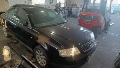 Veículo de Sucata audi a6 c5 (4b2) 2.5 tdi do ano 2000 alimentado akn